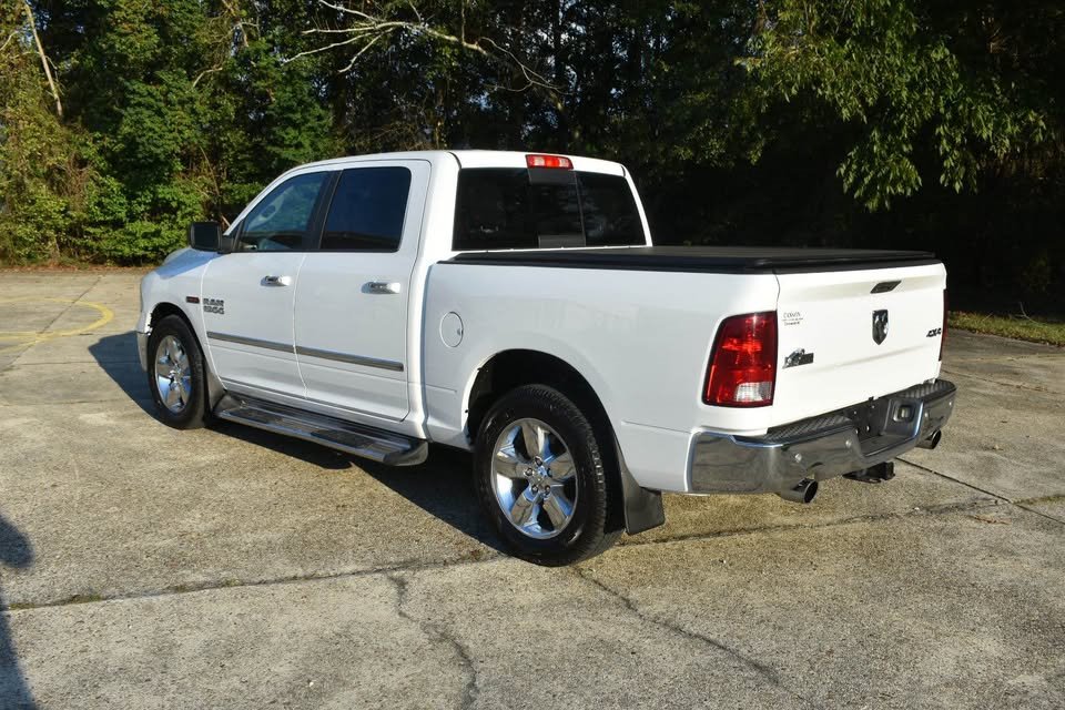 2015 Ram 1500 - $17,000