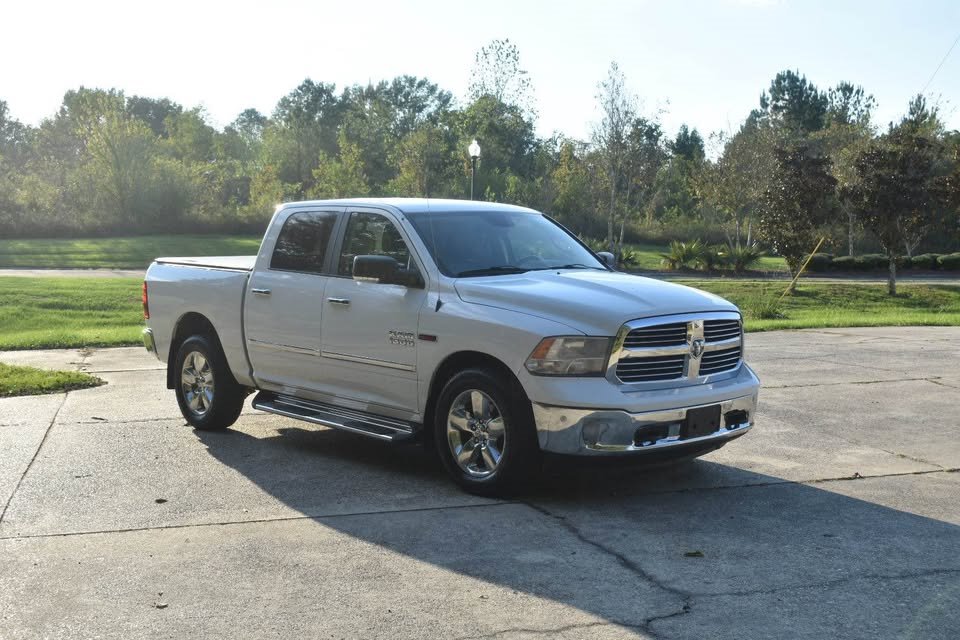 2015 Ram 1500 - $17,000
