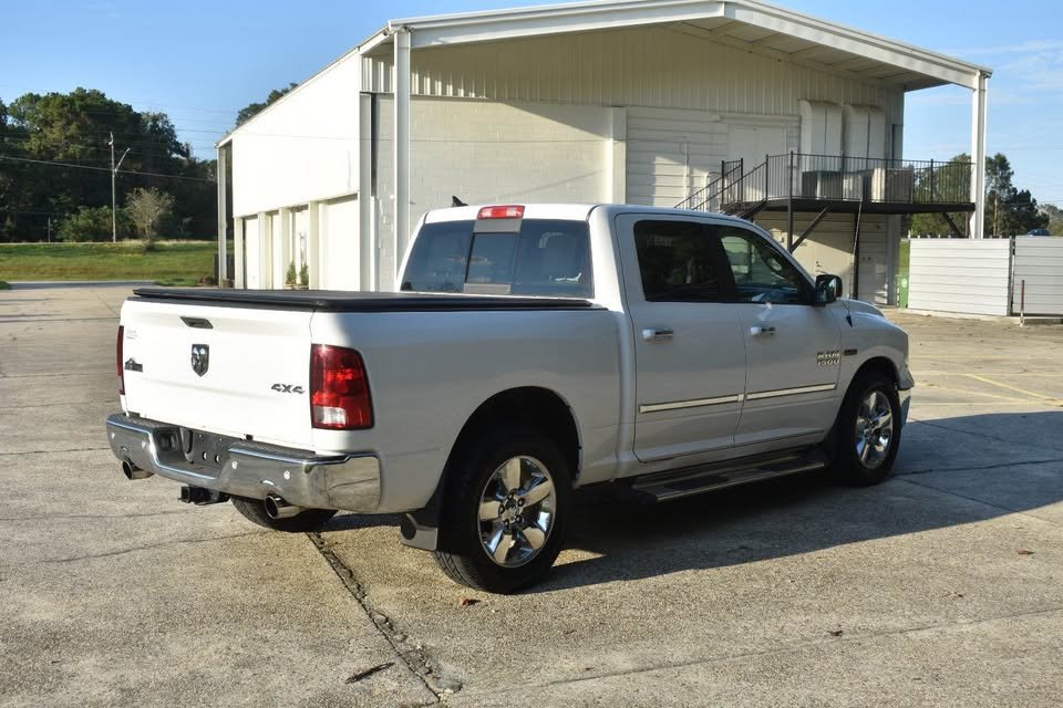 2015 Ram 1500 - $17,000