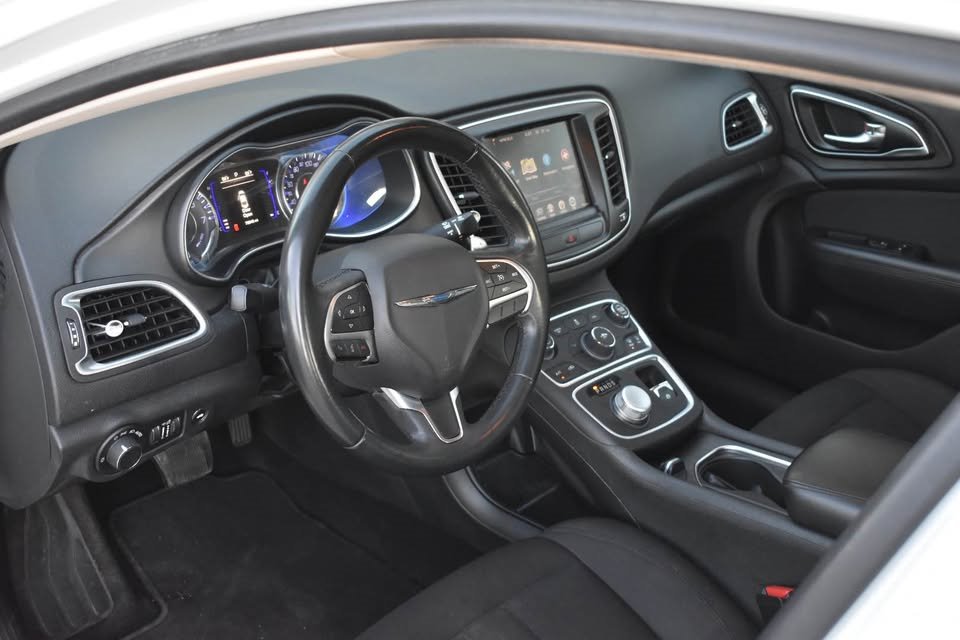 2016 Chrysler 200 - $13,500