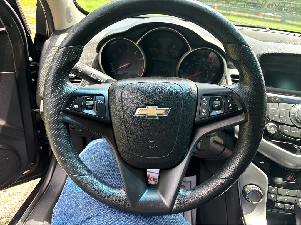2015 Chevrolet Cruze - $7,799