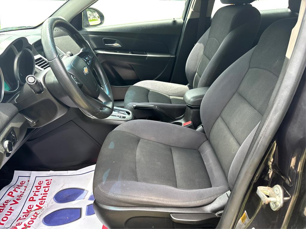 2015 Chevrolet Cruze - $7,799