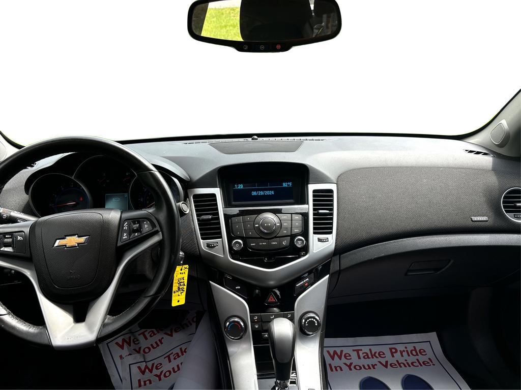 2016 Chevrolet Cruze - $8,599