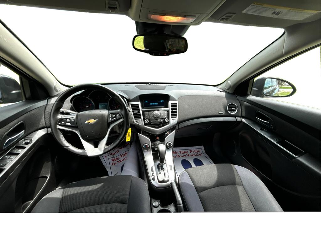 2016 Chevrolet Cruze - $8,599