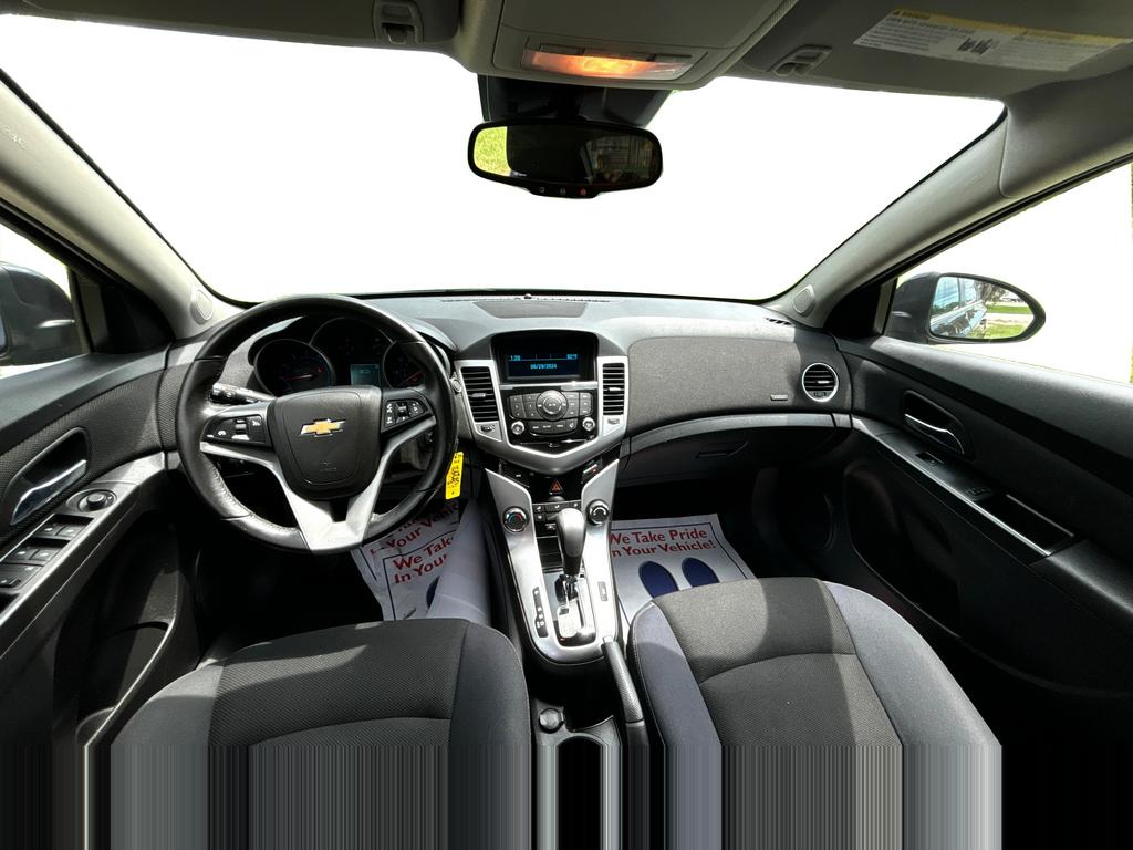 2016 Chevrolet Cruze - $8,599