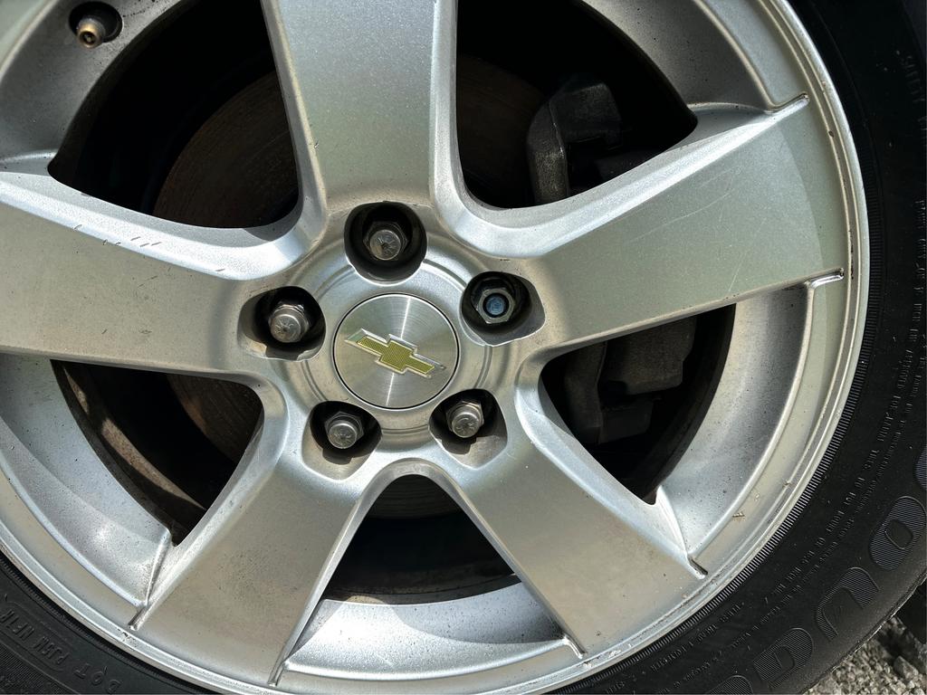 2016 Chevrolet Cruze - $8,599