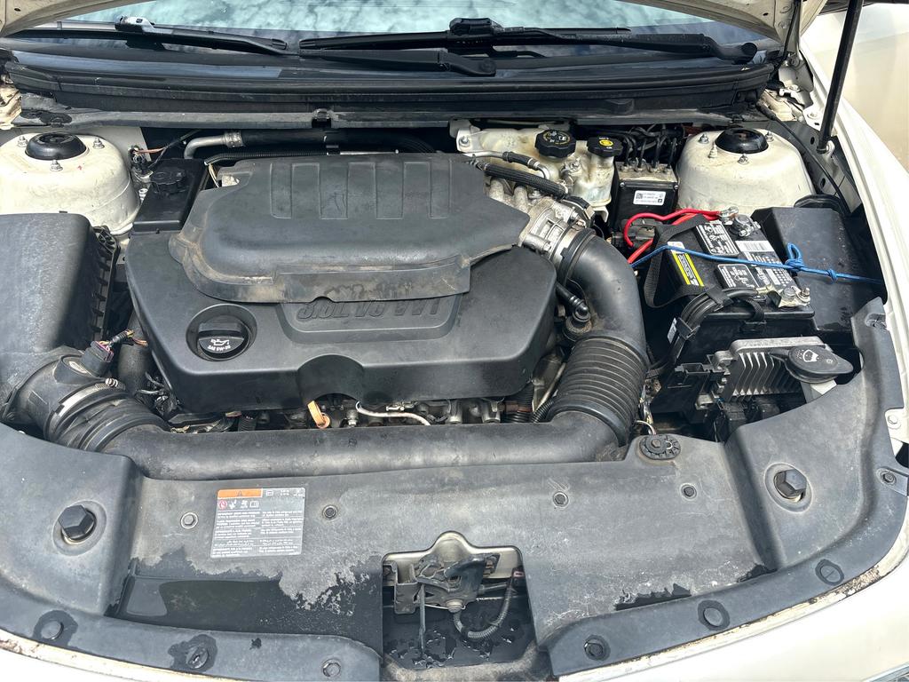 2011 Chevrolet Malibu - $4,999