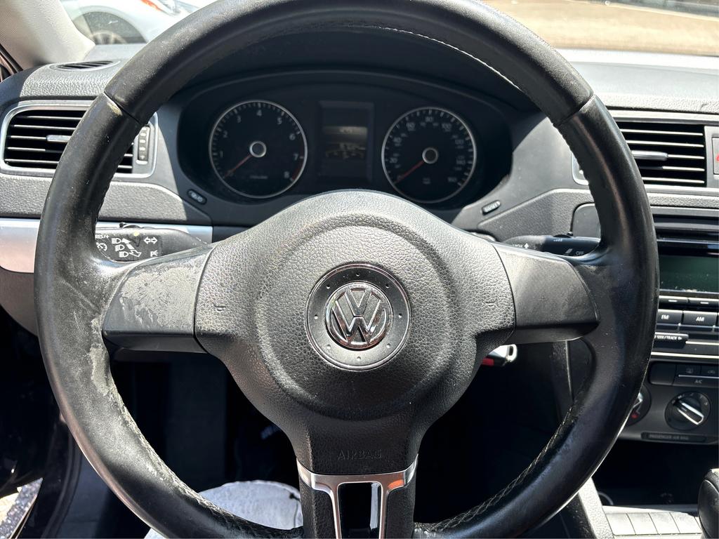 2013 Volkswagen Jetta SE photo