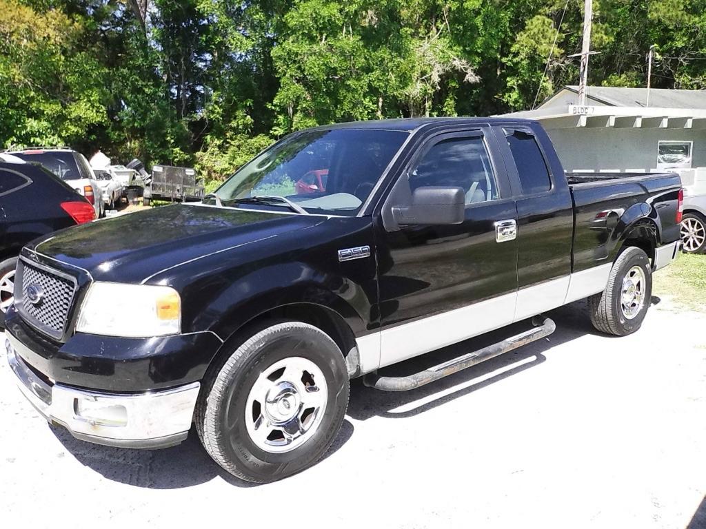 2005 Ford F-150 - $5,599