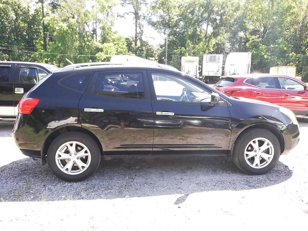 2010 Nissan Rogue - $3,599