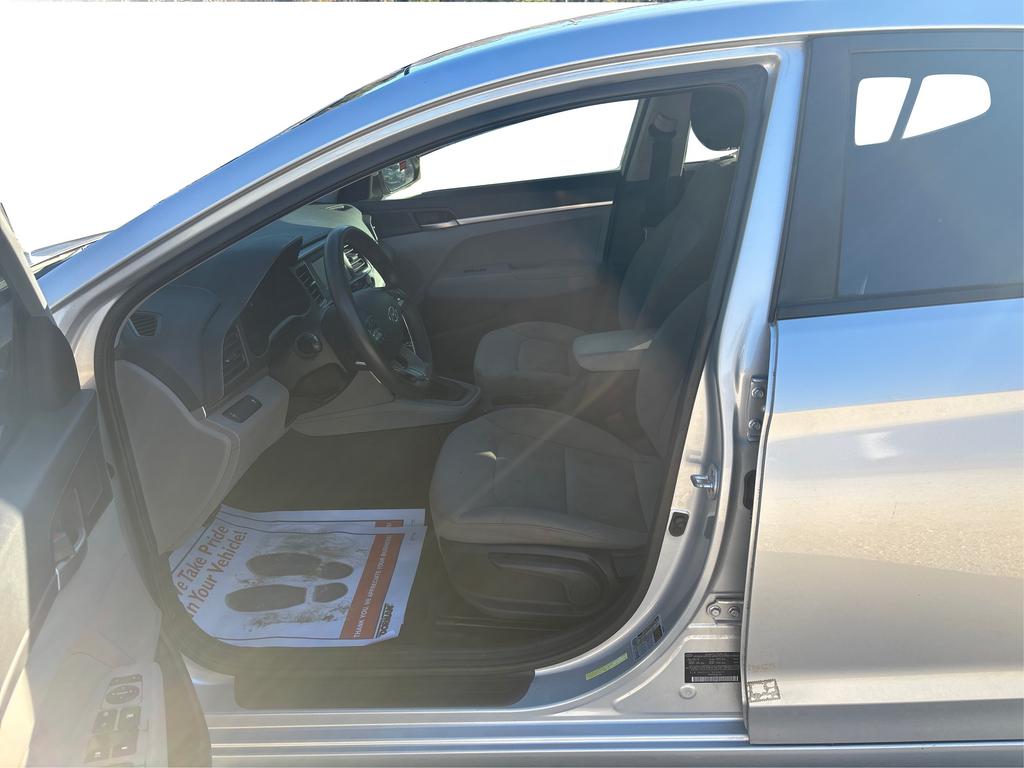 2019 Hyundai Elantra - $8,299