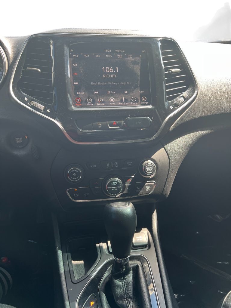 2019 Jeep Cherokee - $8,299