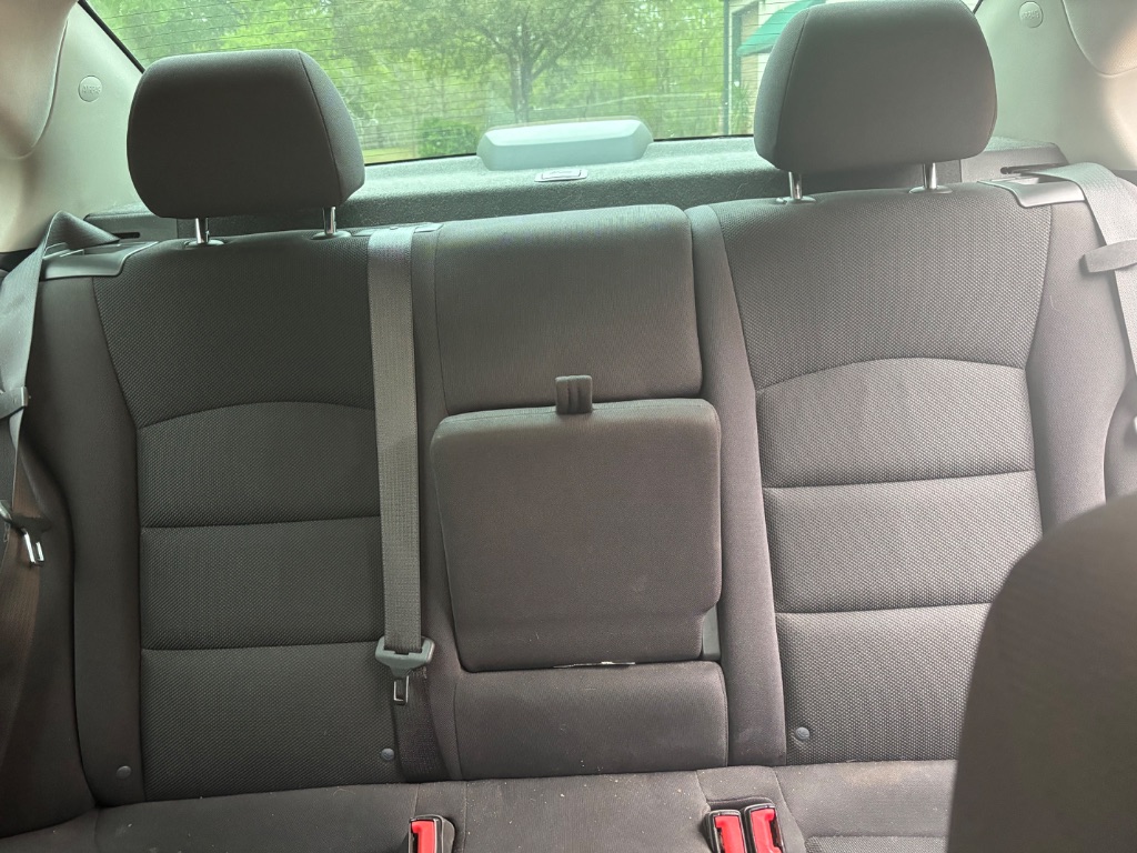 2013 Chevrolet Cruze - $4,599