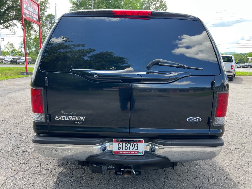 2003 Ford Excursion XLT Value photo