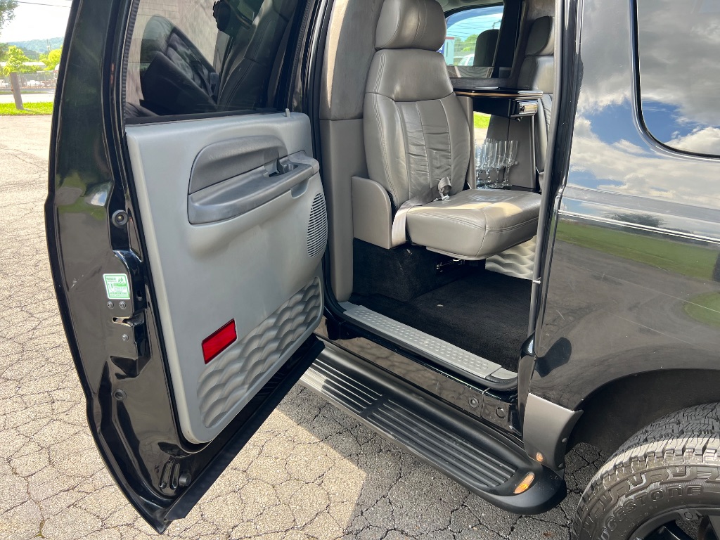 2003 Ford Excursion XLT Value photo