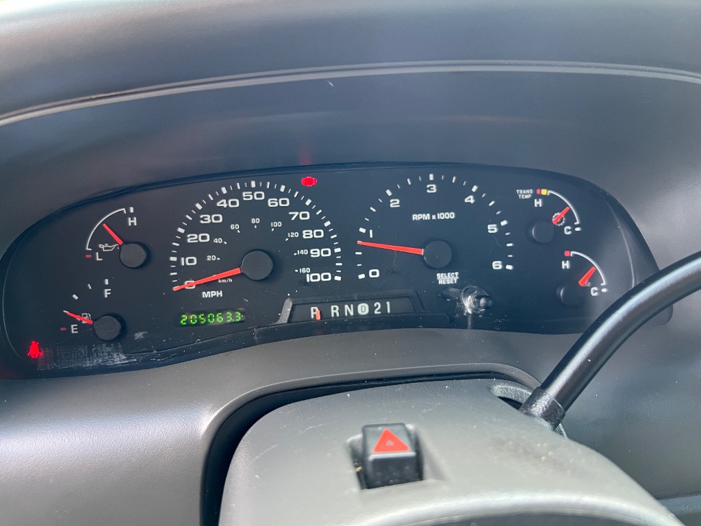 2003 Ford Excursion XLT Value photo
