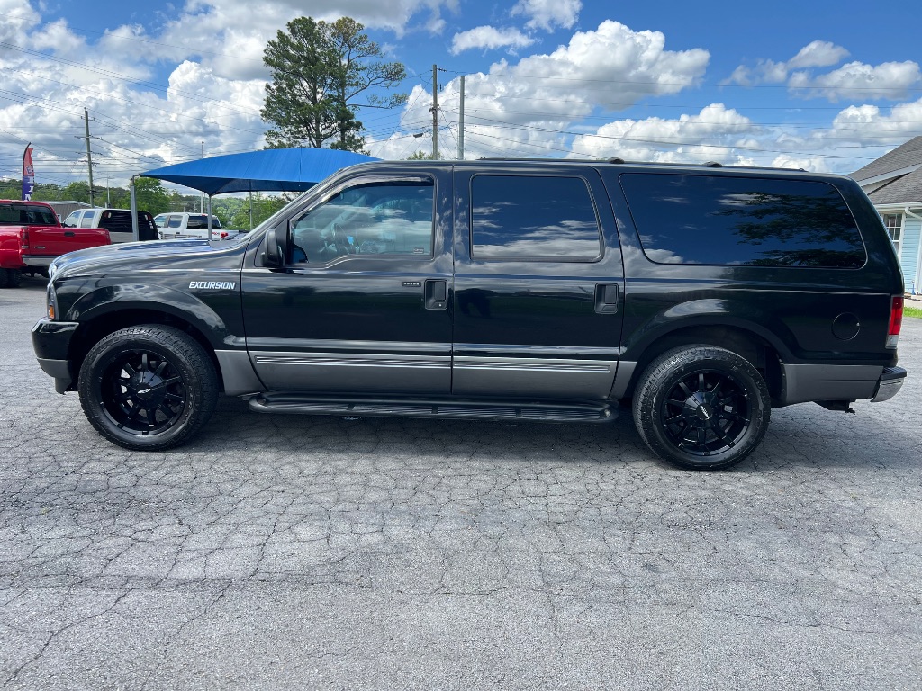 2003 Ford Excursion XLT Value photo