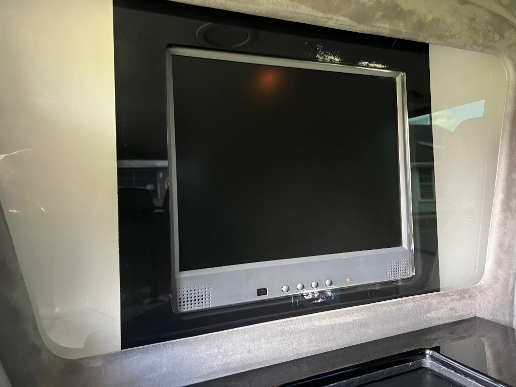 2003 Ford Excursion XLT Value photo