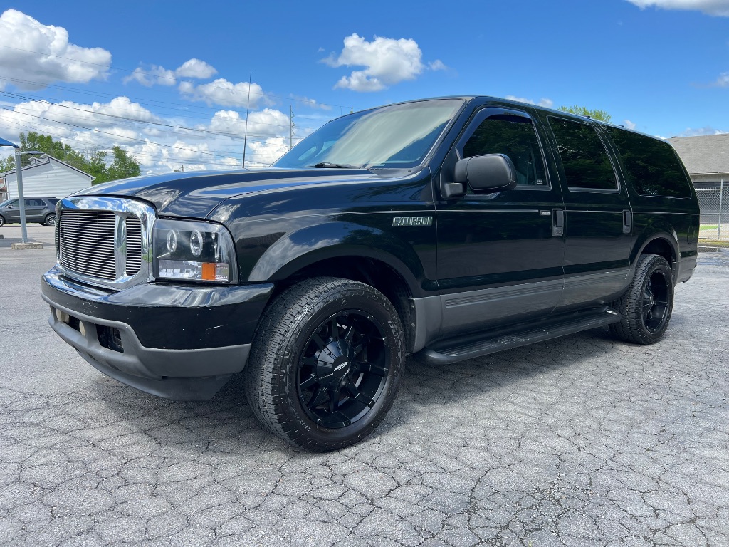 2003 Ford Excursion XLT Value photo