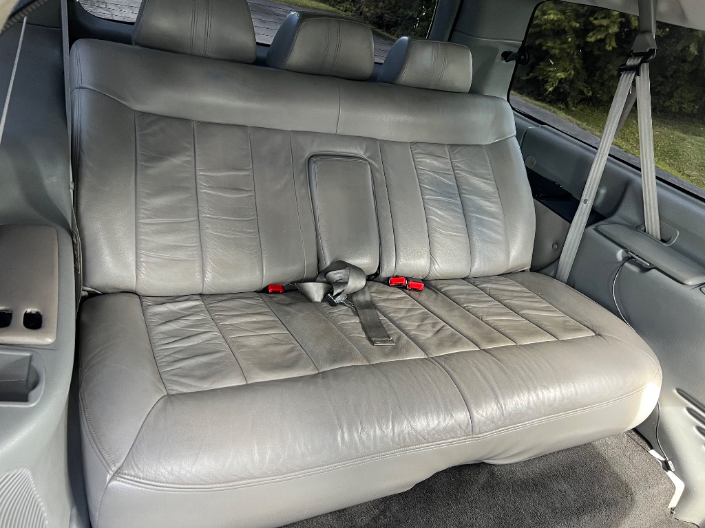 2003 Ford Excursion XLT Value photo