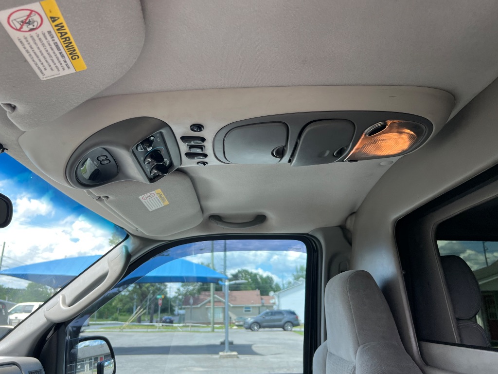 2003 Ford Excursion XLT Value photo