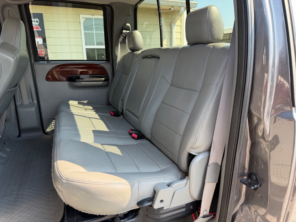 2006 Ford F-250 - $15,998