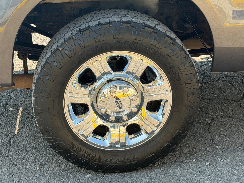 2006 Ford F-250 - $15,998