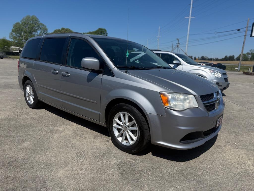 2014 Dodge Grand Caravan - $12,995