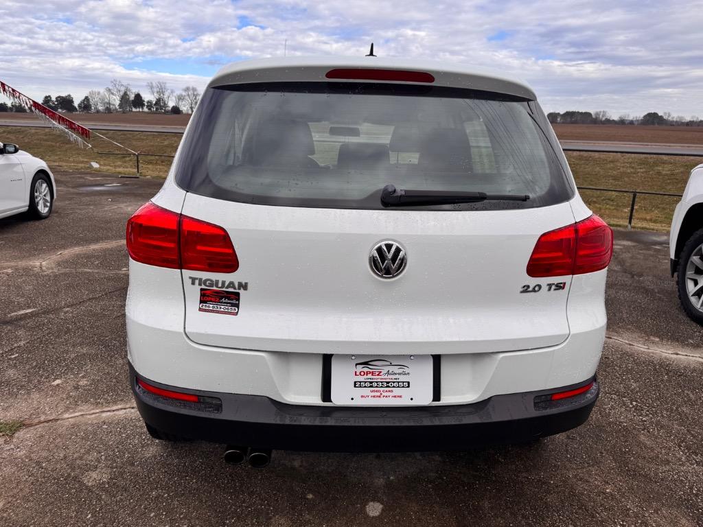 2014 Volkswagen Tiguan - $11,495