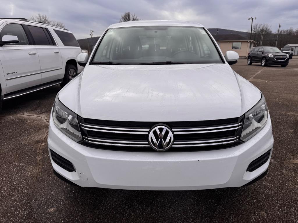 2014 Volkswagen Tiguan - $11,495