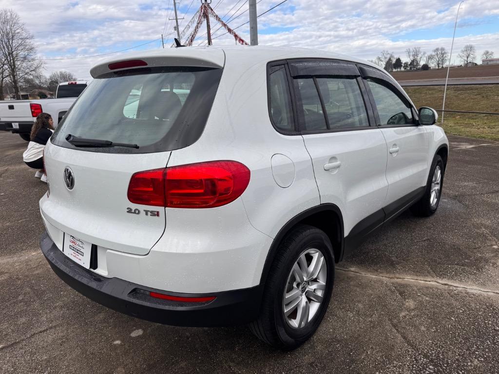 2014 Volkswagen Tiguan - $11,495