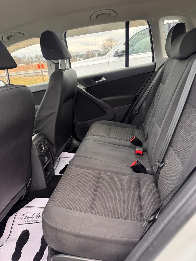 2014 Volkswagen Tiguan - $11,495