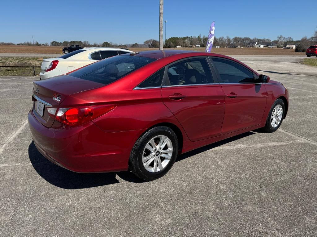 2013 Hyundai Sonata GLS photo
