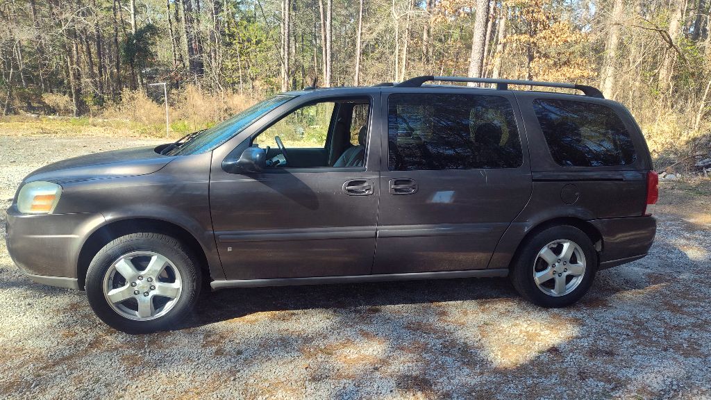 2008 Chevrolet Uplander LT photo