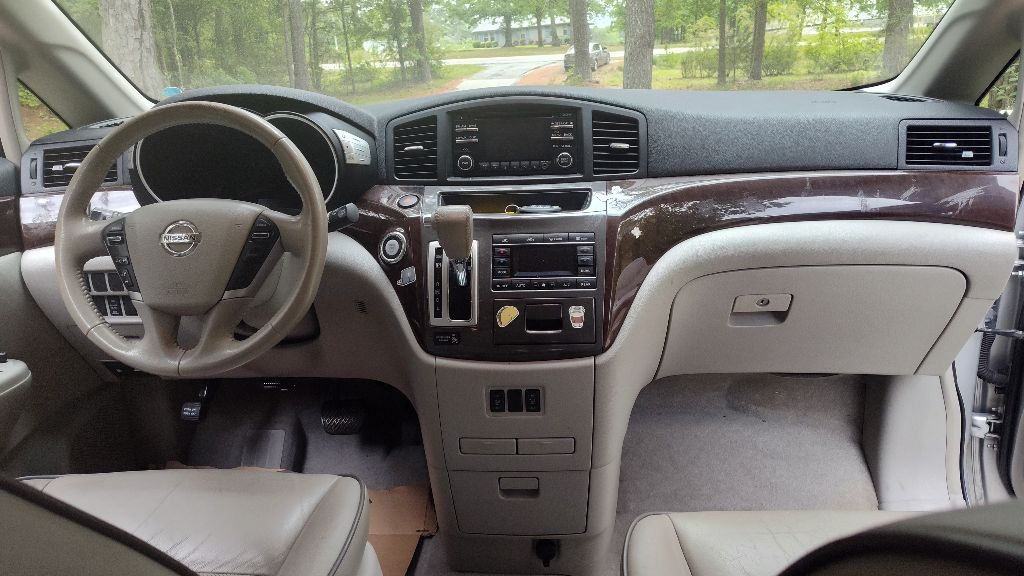 2014 Nissan Quest 3.5 S photo