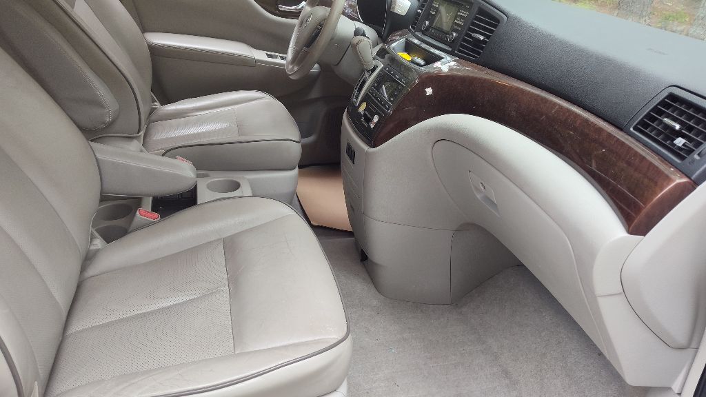 2014 Nissan Quest 3.5 S photo