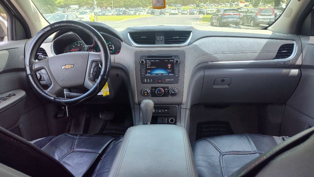 2016 Chevrolet Traverse LS photo