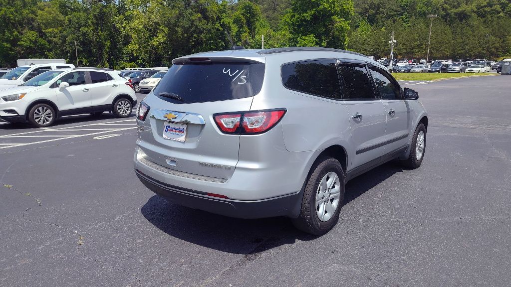 2016 Chevrolet Traverse LS photo