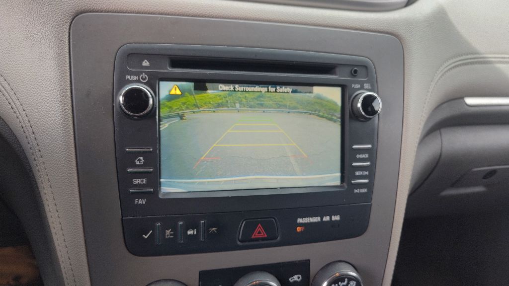 2016 Chevrolet Traverse LS photo