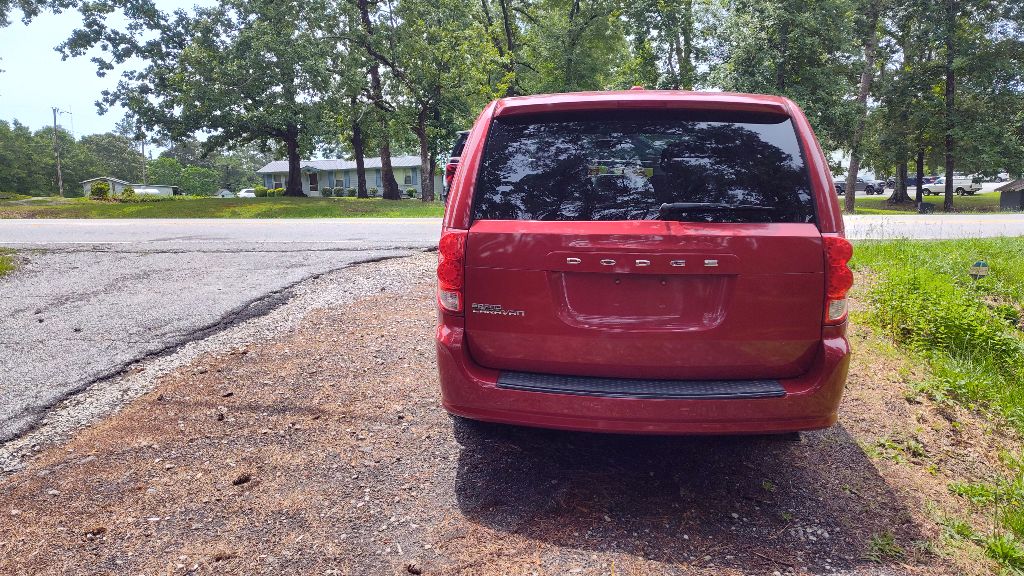2015 Dodge Grand Caravan SE photo