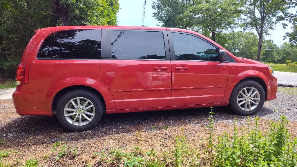 2015 Dodge Grand Caravan SE photo