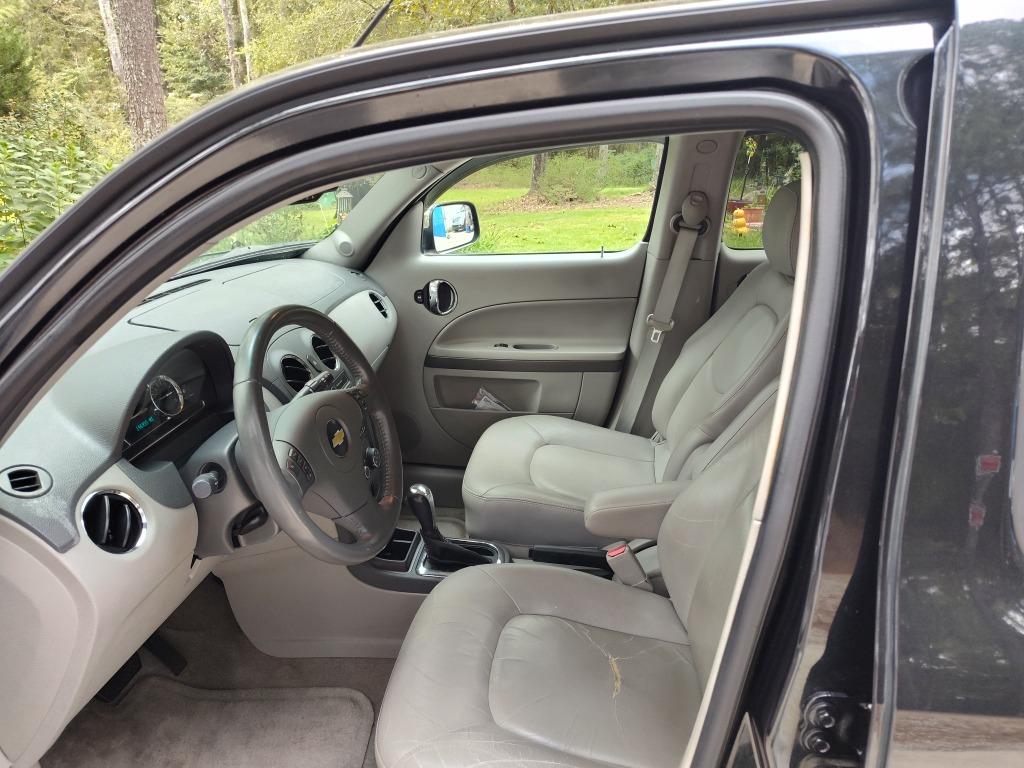 2011 Chevrolet HHR - $3,800