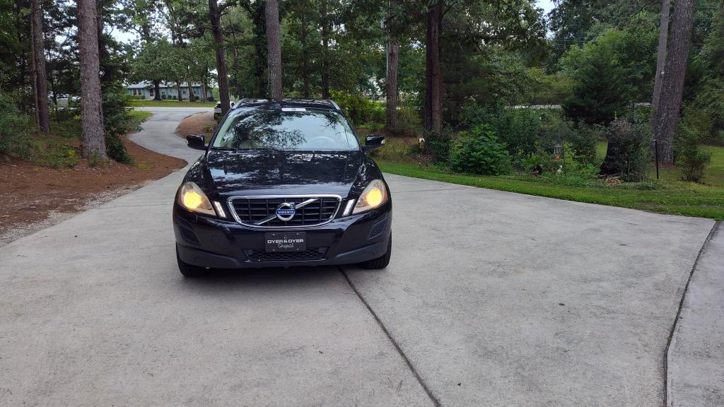 2013 Volvo XC60 - $3,999