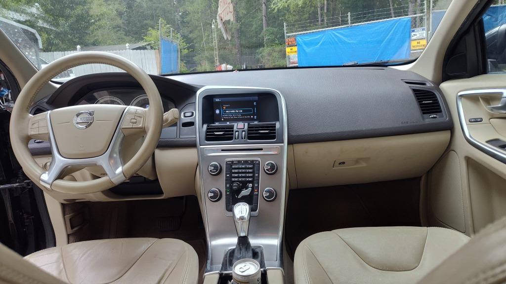 2013 Volvo XC60 - $3,999