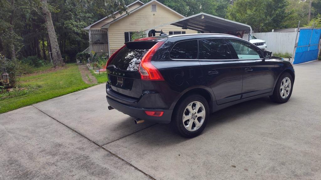 2013 Volvo XC60 - $3,999
