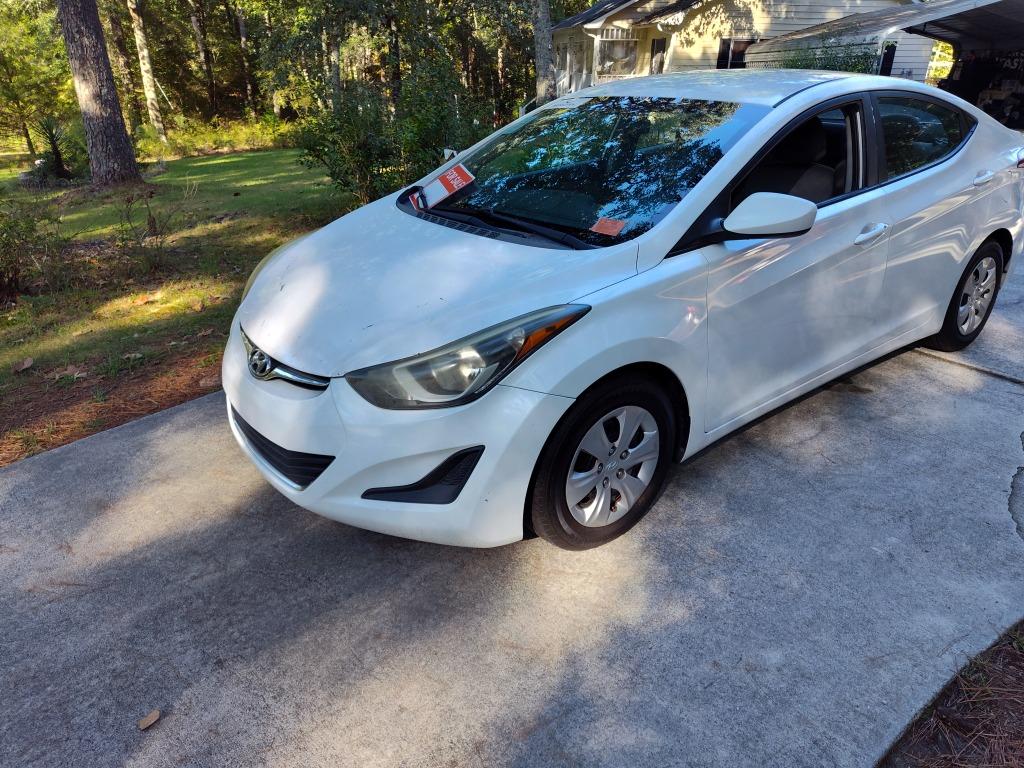 2016 Hyundai Elantra - $4,500