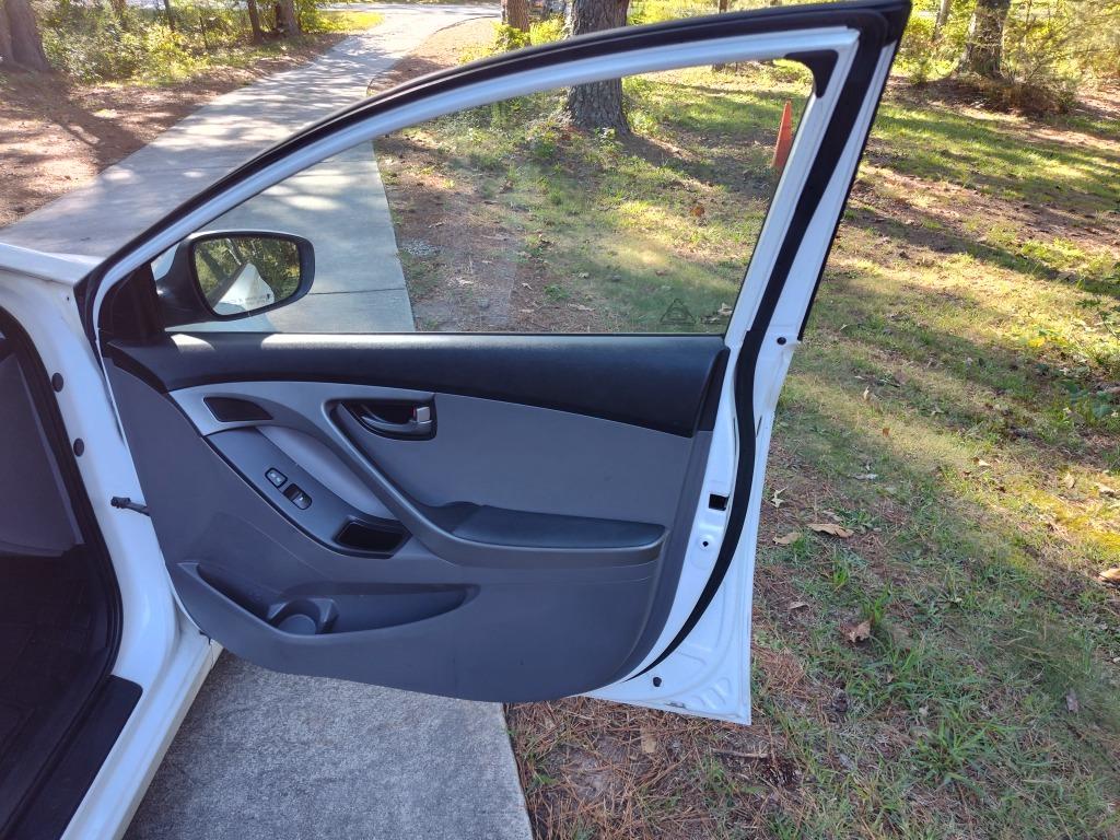 2016 Hyundai Elantra - $4,500