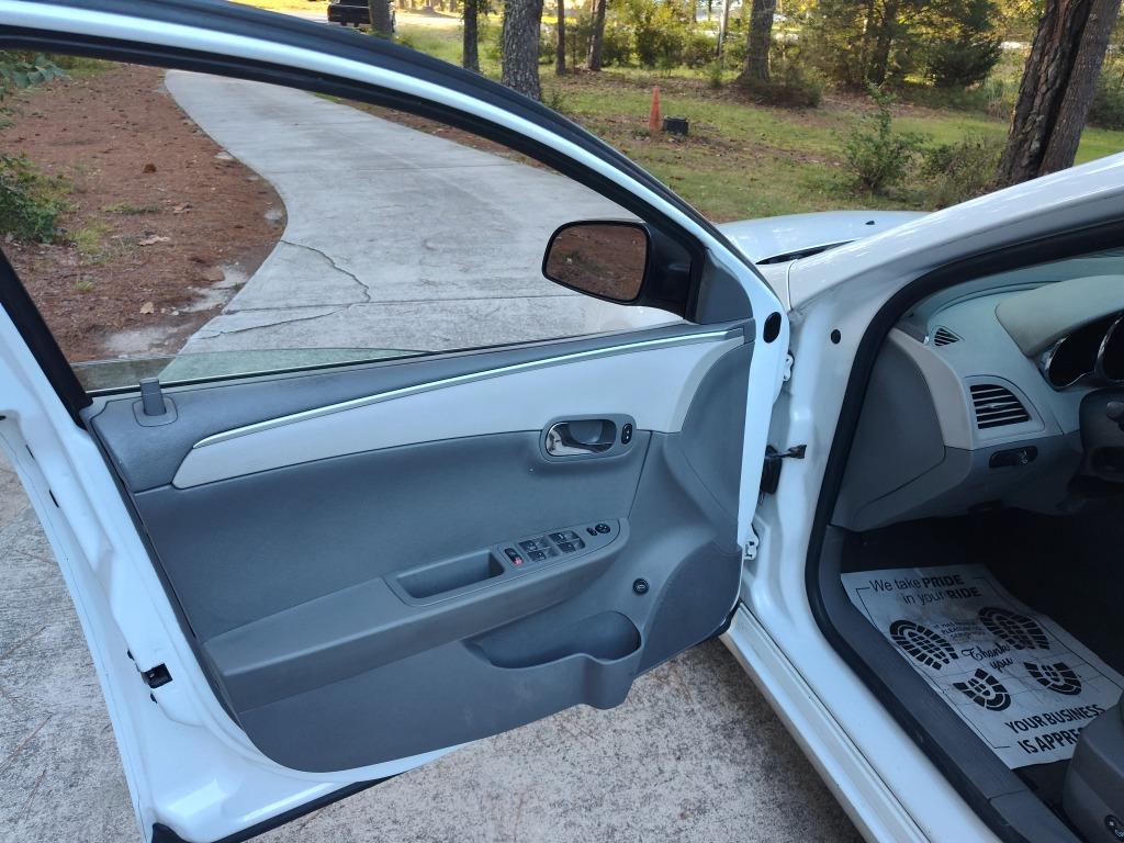 2012 Chevrolet Malibu - $4,450