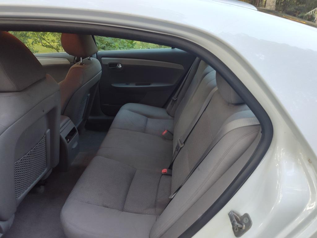 2012 Chevrolet Malibu - $4,450
