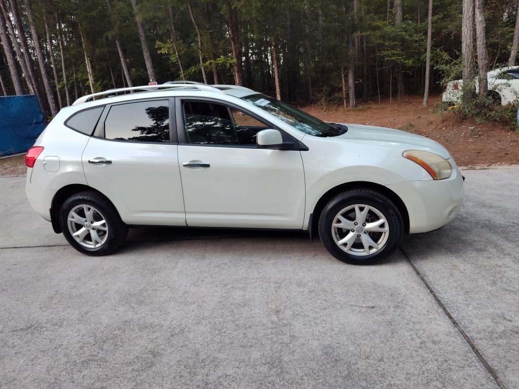2010 Nissan Rogue - $4,700